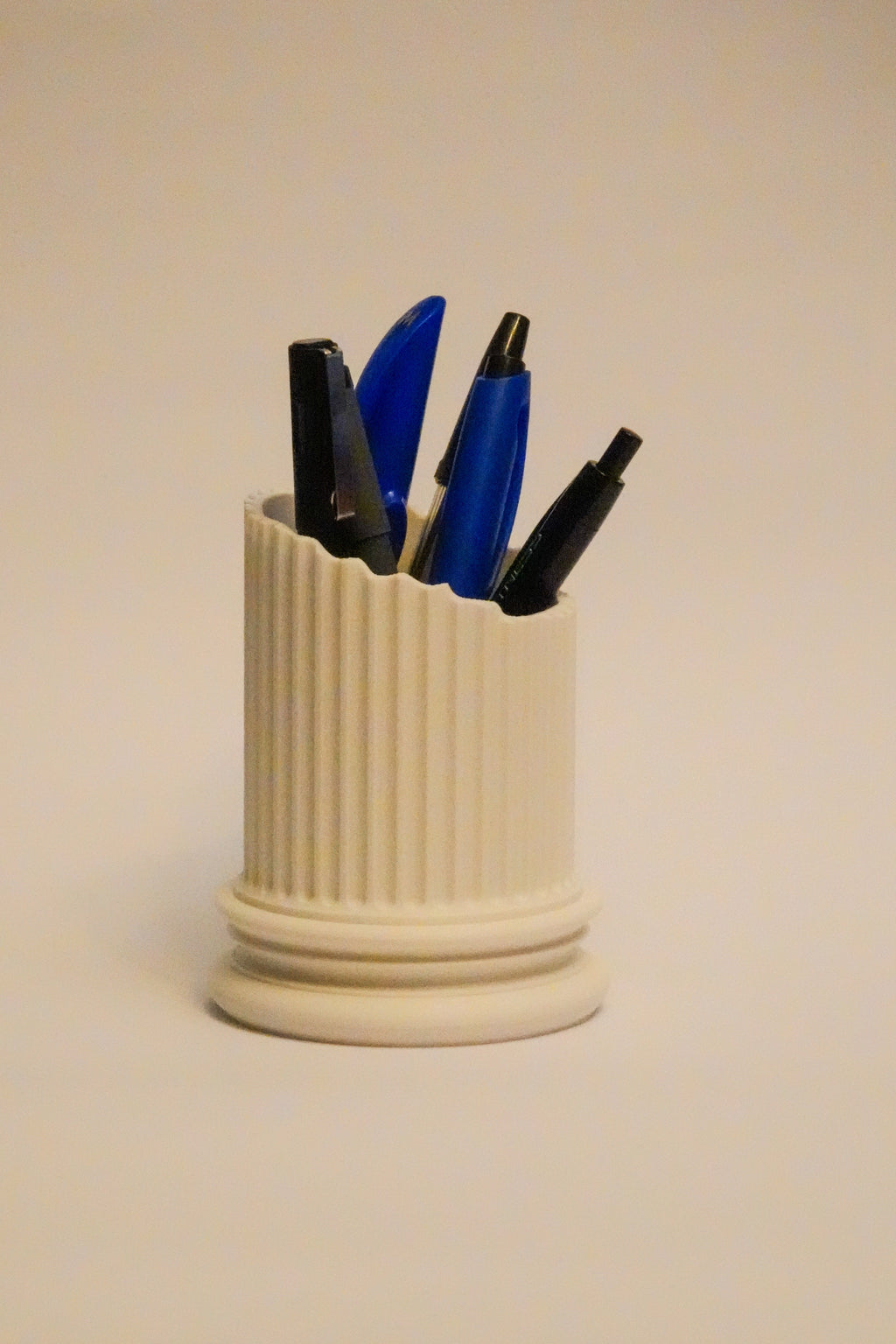 Column Penholder