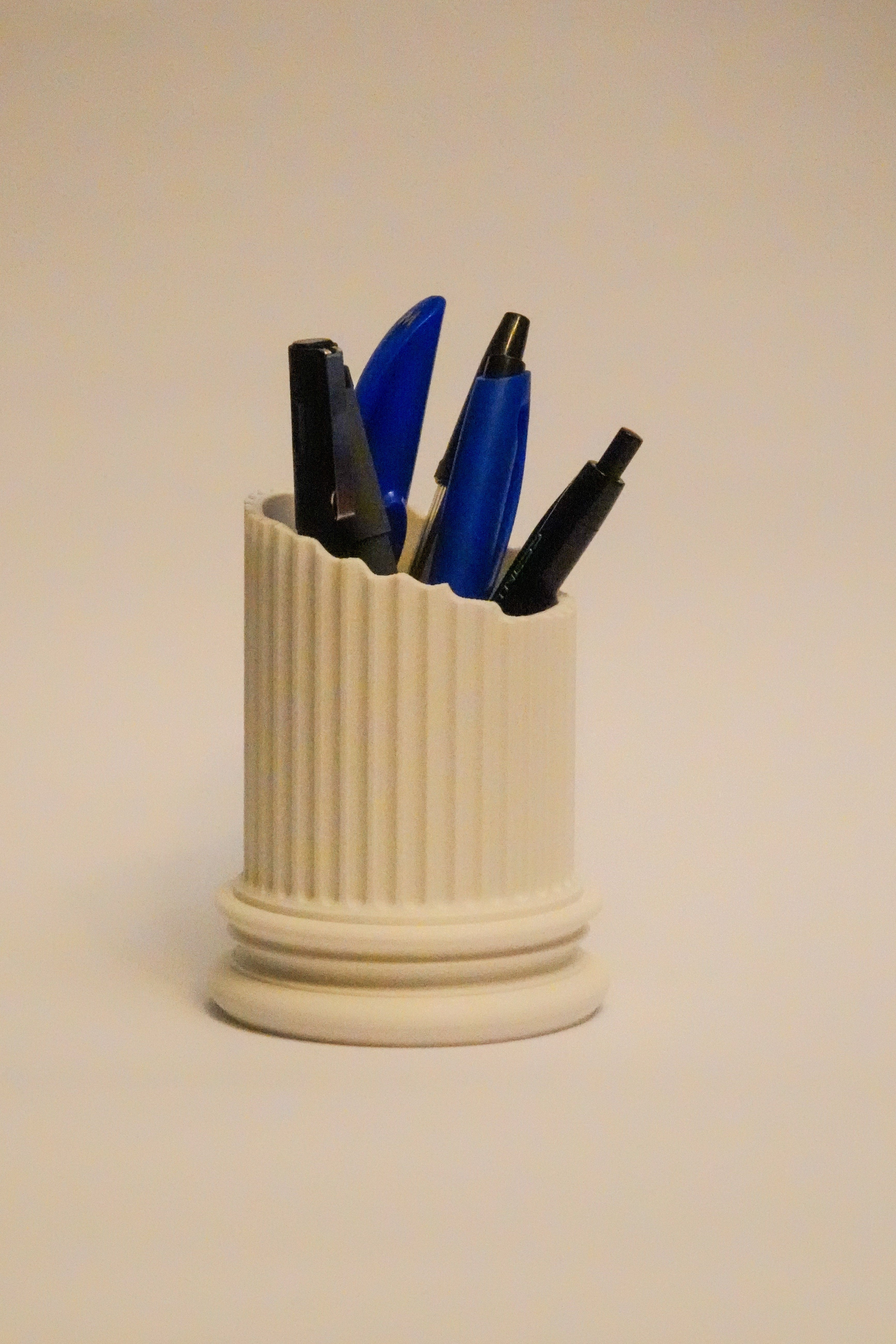 Column Penholder